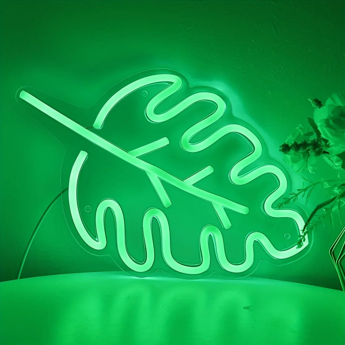 Monstera Leaf - GotLume