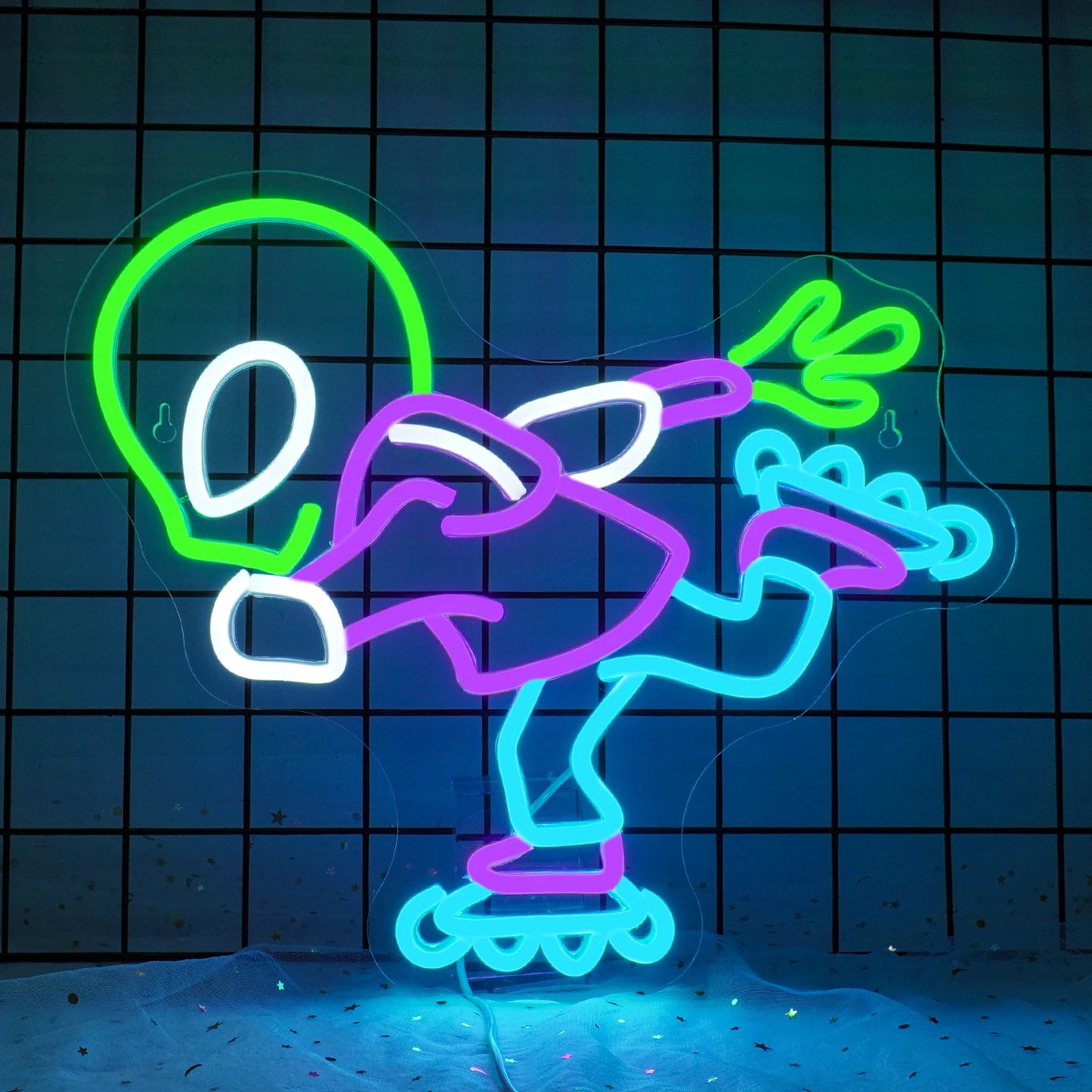 Skating Alien - GotLume